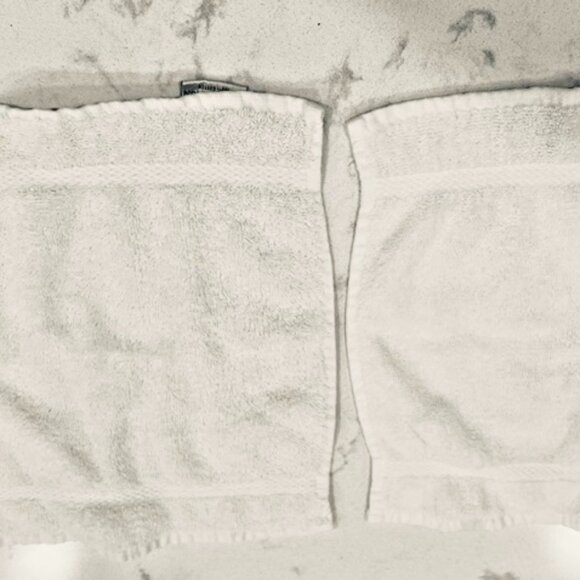 4 Pc Lot Vtg White Towels Dundee Bath Martex Hand 2 Royal Collection Washcloths - Picture 10 of 12